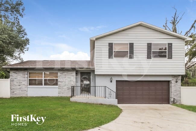 property at 3021 Dikewood Ct