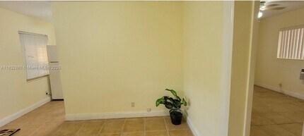 2441 SW 27th Ave in Miami, FL - Building Photo - Building Photo