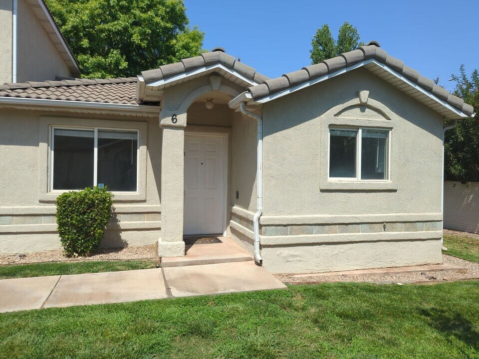 441 Sunland Dr in Saint George, UT - Building Photo