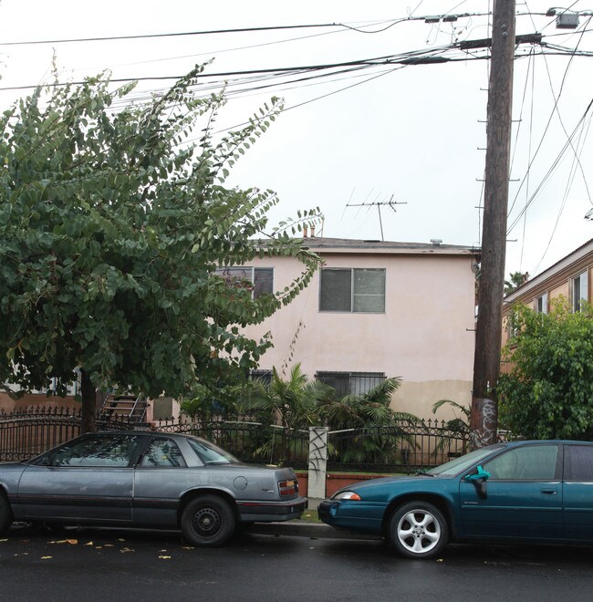 438 E 29th St in Los Angeles, CA - Foto de edificio - Building Photo