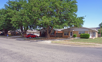 Four Duplexes Apartments