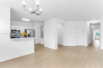 4465 SW 160th Ave in Miramar, FL - Building Photo - Building Photo