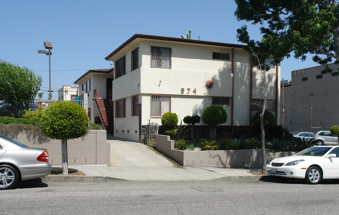 974 S Berendo St in Los Angeles, CA - Building Photo