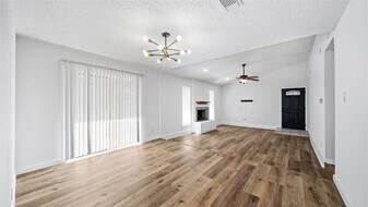 23414 Canyon Lake Dr in Spring, TX - Building Photo