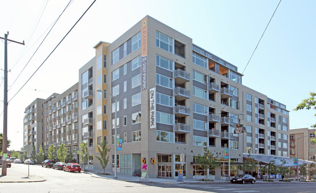 Ballard on the Park in Seattle, WA - Foto de edificio - Building Photo