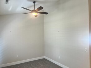 564 Spring Meadow Ln in Farmington, UT - Building Photo - Building Photo