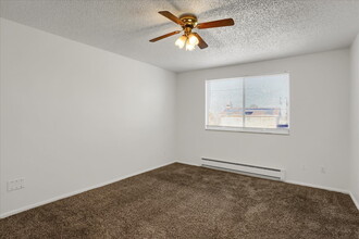 16651 E Arizona Pl in Aurora, CO - Foto de edificio - Building Photo