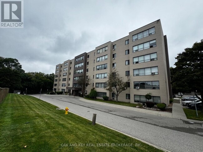 property at 650-650 Cheapside St