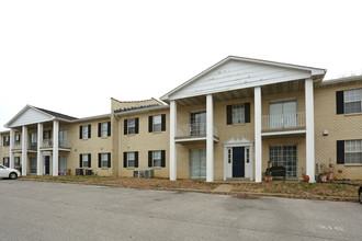 Chapelwood Place Apartments in Henderson, KY - Foto de edificio - Building Photo