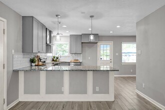 8226 Autumn Willow Dr in Tomball, TX - Building Photo - Building Photo