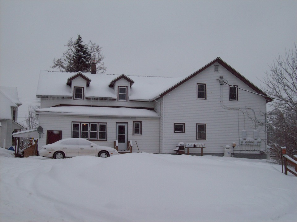 40 Austin St in Gouverneur, NY - Building Photo