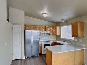 1126 N 2570 W in Layton, UT - Building Photo - Building Photo