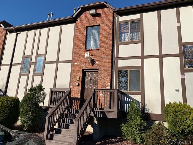 property at 135 W Nyack Rd