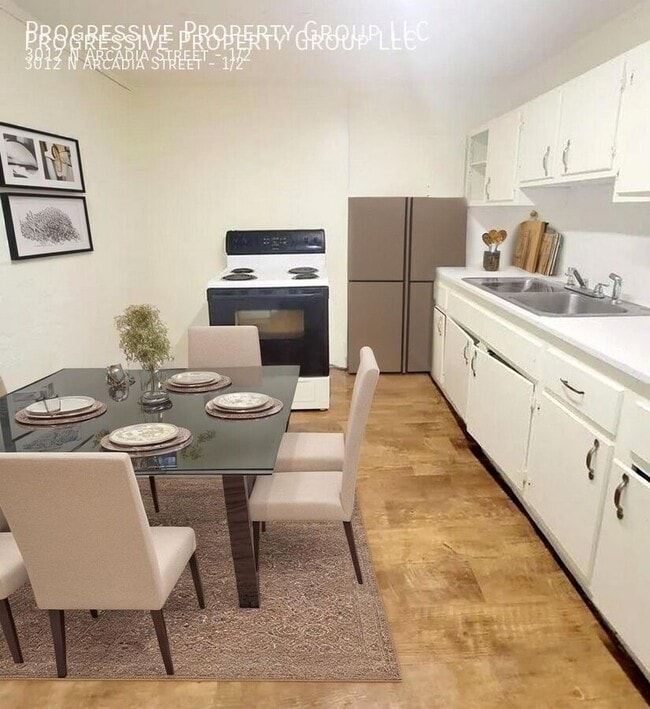 property at 3012 N Arcadia St