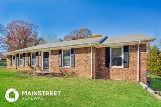 2118 Deepwood Pl in Concord, NC - Building Photo - Building Photo