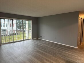 464 Northam Dr in North Brunswick, NJ - Building Photo - Building Photo