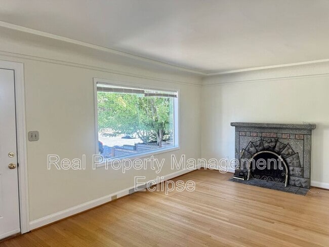 843 NW 63rd St in Seattle, WA - Building Photo - Building Photo