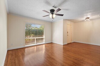 4007 Markley St in Houston, TX - Building Photo - Building Photo