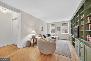 3811 39th St NW in Washington, DC - Building Photo