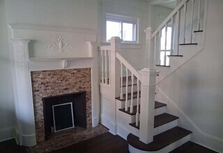 251 N Main St, Unit 1 in Wilkes-Barre, PA - Foto de edificio - Building Photo