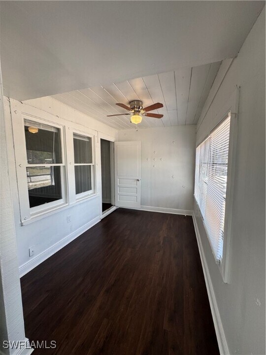 2107 Franklin St in Ft. Myers, FL - Building Photo