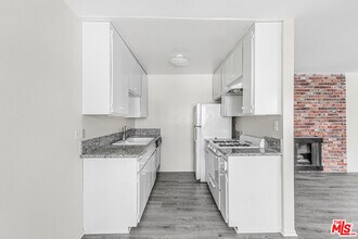 1811 Parnell Ave in Los Angeles, CA - Building Photo - Building Photo