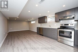 91 Whitfield Ave in Toronto, ON - Building Photo - Building Photo