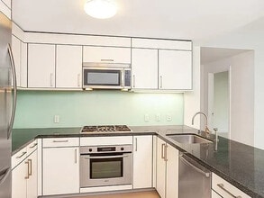 301 Main St in San Francisco, CA - Building Photo - Building Photo