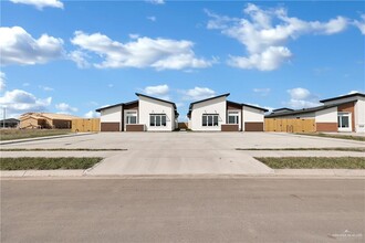 3525 Hidalgo Cir-Unit -1B in Brownsville, TX - Building Photo - Building Photo