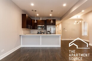 2829 N Rockwell St, Unit G in Chicago, IL - Building Photo