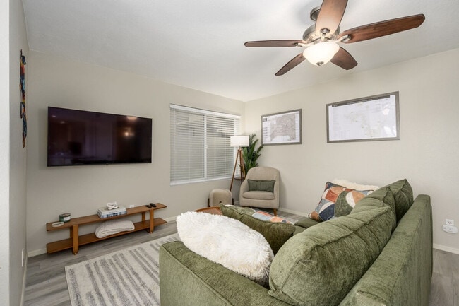 4850 E Desert Cove Ave in Scottsdale, AZ - Building Photo - Building Photo