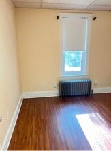 456 Hudson St, Unit Furnished Bedroom in Gloucester City, NJ - Foto de edificio - Building Photo