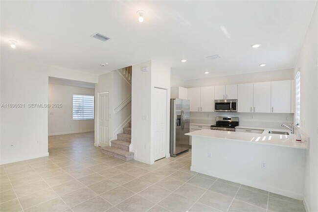 16270 SW 291st St in Homestead, FL - Foto de edificio - Building Photo