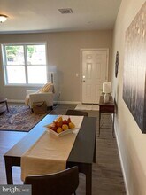 376 E Main St in New Holland, PA - Building Photo - Building Photo