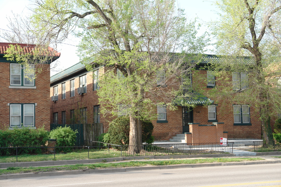 2503 E Douglas Ave in Wichita, KS - Building Photo