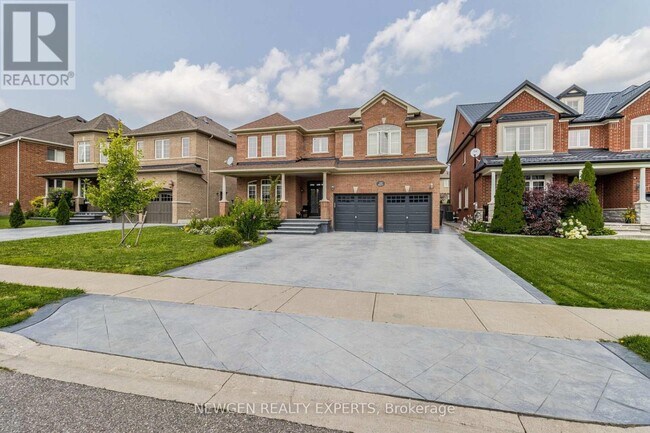 30 Rampart Dr in Brampton, ON - Building Photo - Building Photo