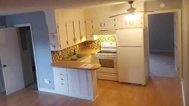 125 Avery St, Unit 8 in Greenville, NC - Building Photo - Building Photo