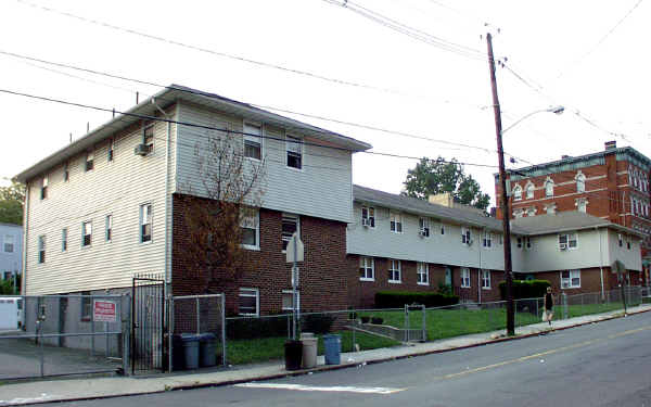 96 Tonnele Ave in Jersey City, NJ - Building Photo - Building Photo