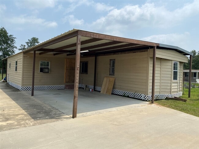 205 Rd 3401 in Cleveland, TX - Building Photo - Building Photo
