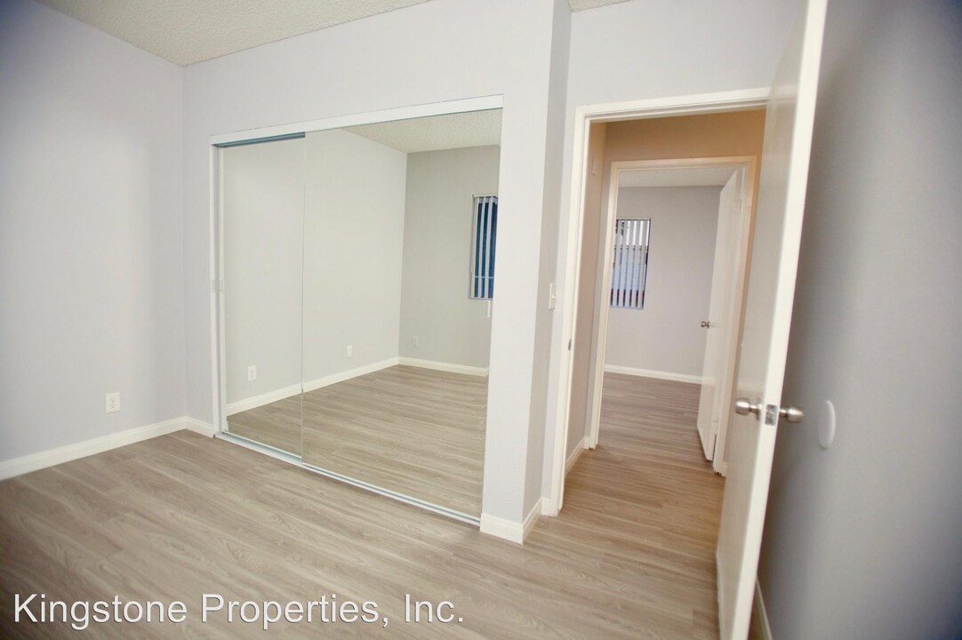 229 Normandie Ave in Los Angeles, CA - Building Photo