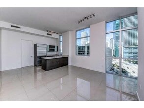 500 Brickell Ave, Unit 1101 in Miami, FL - Building Photo - Building Photo