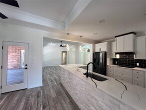 117 Cotton Rows Ln in Taylor, TX - Building Photo - Building Photo