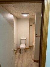 22 Prospect Ave, Unit 4 in Rumford, ME - Foto de edificio - Building Photo