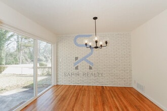 2322 Miriam Ln in Decatur, GA - Building Photo - Building Photo
