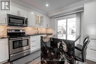 62 Ian Dr in Georgina, ON - Building Photo - Building Photo