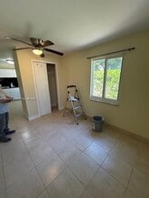 1642 Polk St in Hollywood, FL - Building Photo - Building Photo
