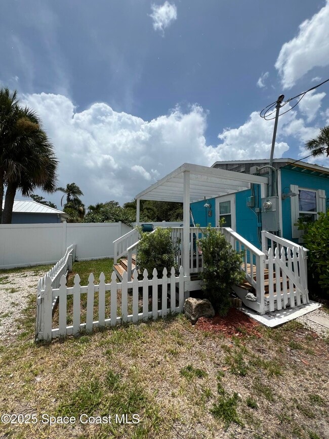 2179 Pineapple Ave in Melbourne, FL - Building Photo - Building Photo