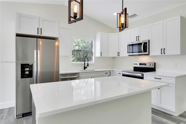 143 Greentree Cir in Jupiter, FL - Building Photo - Building Photo
