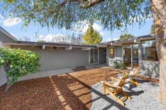 729 Stendhal Ln in Cupertino, CA - Building Photo - Building Photo