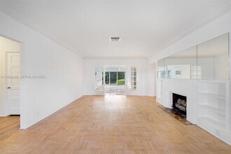 520 W 51st Terrace in Miami, FL - Building Photo - Building Photo